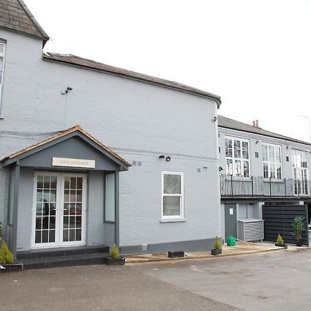 Hampton Court Hotel East Molesey Eksteriør billede